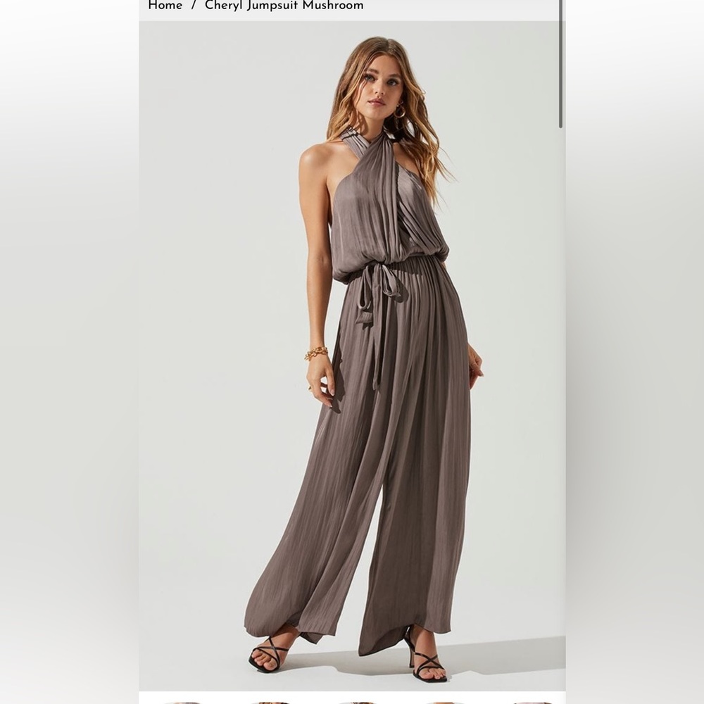 NWT ASTR Cheryl Jumpsuit Mushroom XS